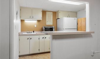 307 21st St NW, Austin, MN 55912