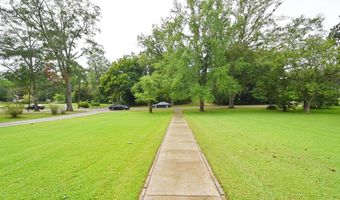 800 W Commerce St, Aberdeen, MS 39730