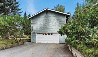 8000 Summerset Dr, Anchorage, AK 99518