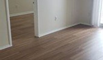 10185 Allen Pointe Dr, Allen Park, MI 48101