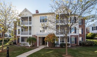 922 W Summerfield Glen Cir, Ann Arbor, MI 48103