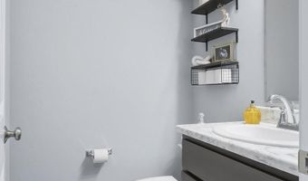 605 Viburnum Creek Run, Avilla, IN 46710