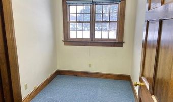 296 Country Club Rd, Avon, CT 06001