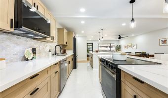 1226 Ulupuni St, Kailua, HI 96734