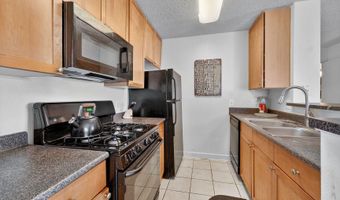 60 S VAN DORN St 519, Alexandria, VA 22304