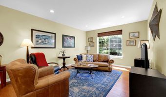 951 S St, Springfield, OR 97477
