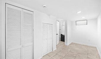 2420 I St NW, Washington, DC 20037