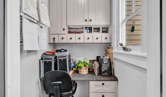 143 Maple St, Bangor, ME 04401