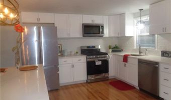 155 Lewiston St, Warwick, RI 02889