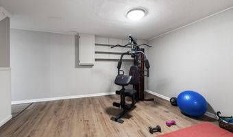 111 Hurstland Dr, Bardstown, KY 40004