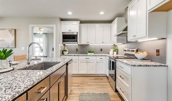 5818 Coldspring Ln, Bartlesville, OK 74006