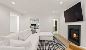 6213 DAHLONEGA Rd, Bethesda, MD 20816