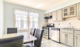 10 Janet Ct, Milltown, NJ 08850