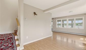 507 County Rd, Barrington, RI 02806