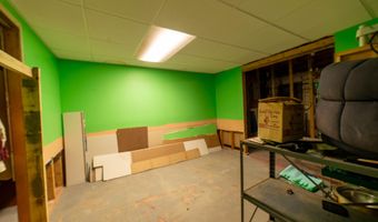 148 Eastern Ave, Augusta, ME 04330