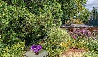 41 Chapin St, Brattleboro, VT 05301