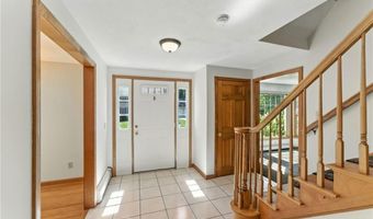 56 Greenfield Rd, Cumberland, RI 02864