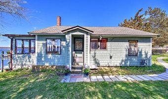 35 Hanson Rd, Barrington, RI 02806