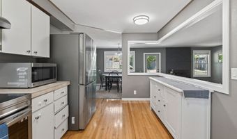 20565 SW FLORENCE St, Beaverton, OR 97078