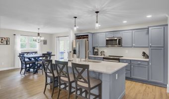 108 Mourning Dove Dr, Bonneau, SC 29431