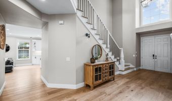 6402 Topmast Dr, Carlsbad, CA 92011