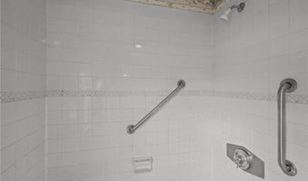 157 Schuyler Ave, East Providence, RI 02914