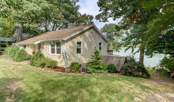 101 Lakeview Dr, Ashford, CT 06278