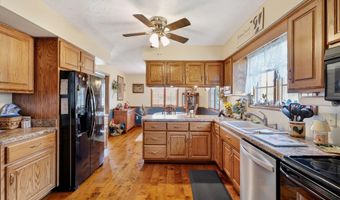 834 Deerfield Rd, Anderson, IN 46012