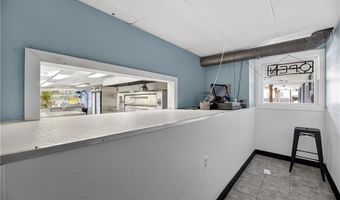 1 Angell Rd, Narragansett, RI 02882
