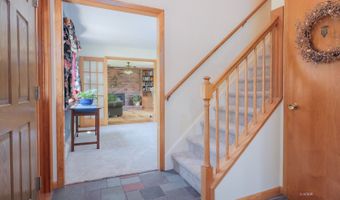 7 Robin Hill Ln, Athens, OH 45701