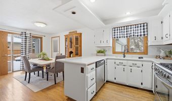 3145 N MORRISON St, Appleton, WI 54911