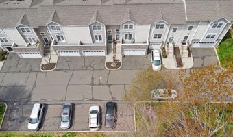 68 Stetson Pl 68, Danbury, CT 06811