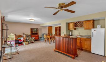 8324 SW Indian Hills Rd, Auburn, KS 66402