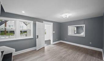 37 2ND Ave, Claymont, DE 19703