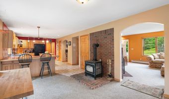 925 Hinesburg Rd, Brattleboro, VT 05301