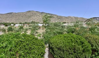 2712 Eastridge Dr NE, Albuquerque, NM 87112