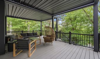 705 N ASHTON St, Alexandria, VA 22312