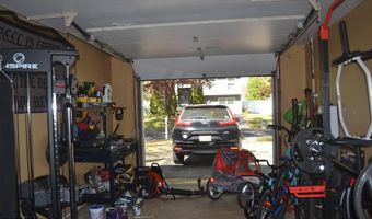 31 Chestnut Way Cir, Barnegat, NJ 08005