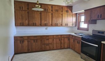 513 N Oak St, Agency, IA 52530