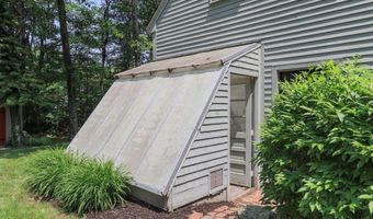 56 Knox Rd, Bow, NH 03304