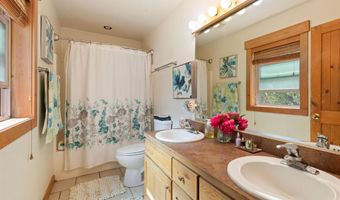 404 SNAKE RIVER Dr, Alpine, WY 83128