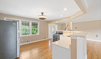 5817 SWARTHMORE Dr, Berwyn Heights, MD 20740