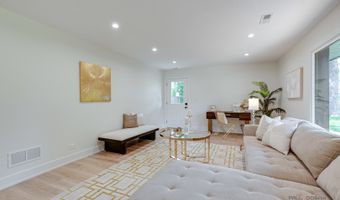1729 N Mitchell Ave, Arlington Heights, IL 60004