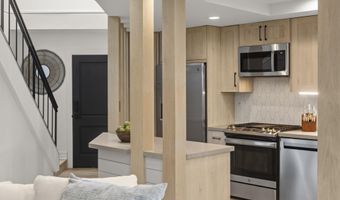 1963 Swallow Ln, Carlsbad, CA 92009