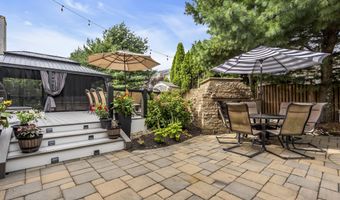 6 Surle Ct, Bayville, NJ 08721