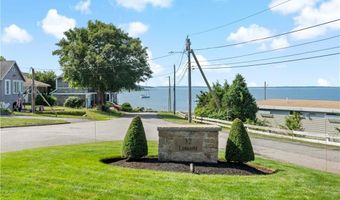 32 Lorraine St, Barrington, RI 02806