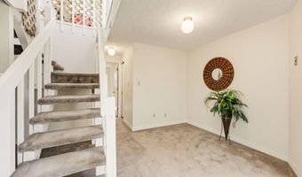 1105 Ivy Ln, Ashland, OR 97520