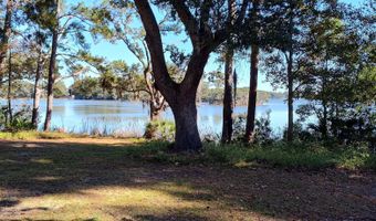 197 Pleasant Point Dr, Beaufort, SC 29907