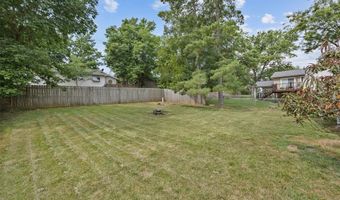 380 Genoa Dr, Ballwin, MO 63021