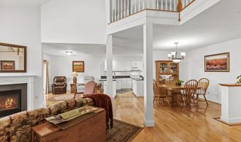 13 Laurel Hill Ct 13, Bourne, MA 02532